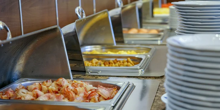 Exkluzivní pobyt v Grand Hotelu Bellevue: wellness s bazénem, polopenze i pokoje s atraktivním designem