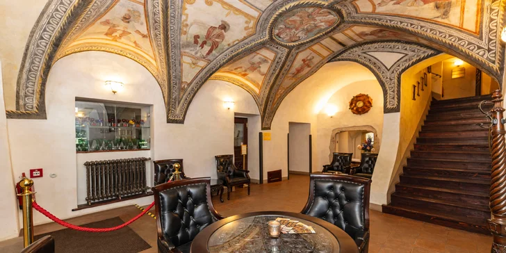 Luxus s nádechem historie: hotel v centru Českého Krumlova se snídaní i wellness