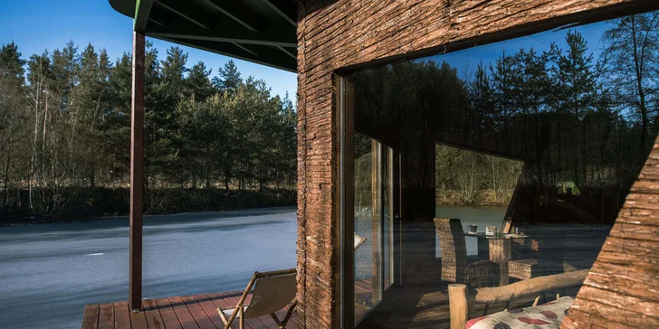 Netradiční ubytování v jižních Čechách: domečky na vodní hladině, odpočinek i rybolov