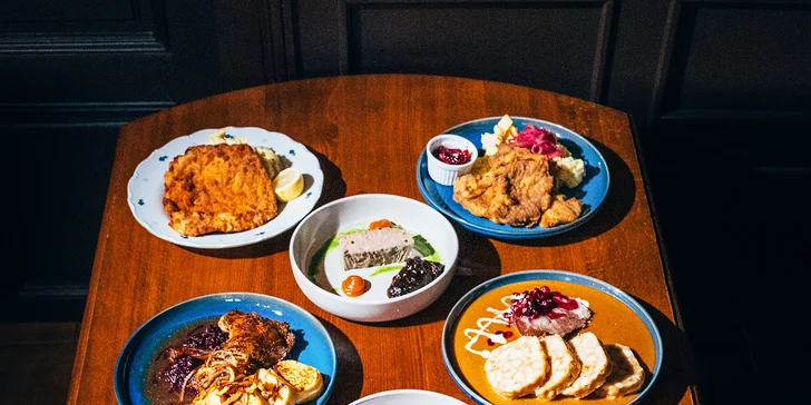 Otevřené vouchery v hodnotě 500-2000 Kč do tradiční české restaurace U Zlaté konve