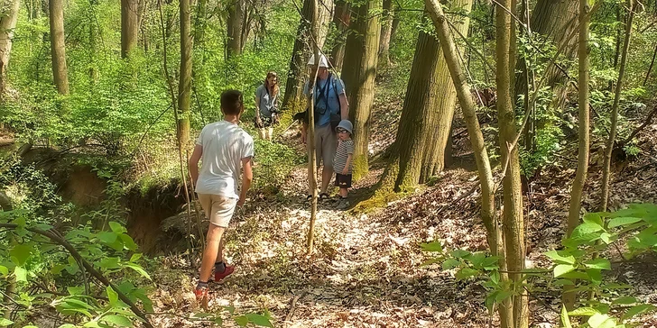 Zábava pro celou rodinu: tři venkovní zážitkové hry, e-book plný tipů i kniha dle výběru