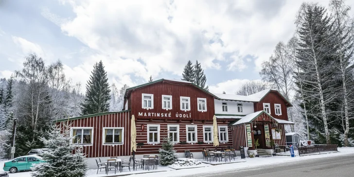 Pobyt na pomezí Jizerek a Krkonoš: snídaně či polopenze, sauna i půjčení elektrokol