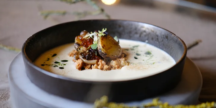 Zimní degustační smoukované menu o 5 chodech a s drinkem na závěr pro 2 osoby
