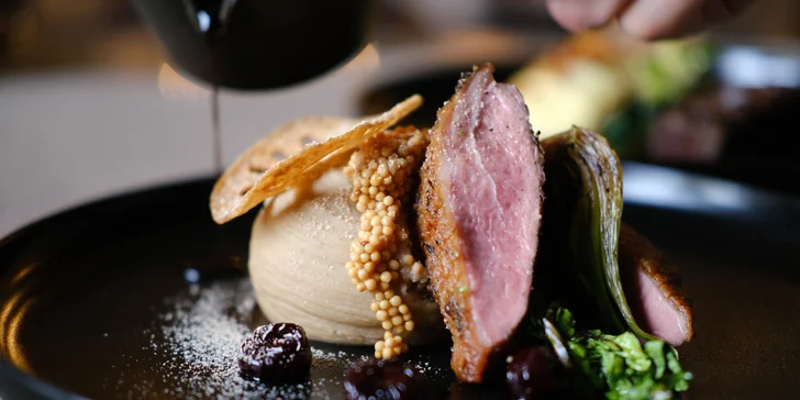 Zimní degustační smoukované menu o 5 chodech a s drinkem na závěr pro 2 osoby