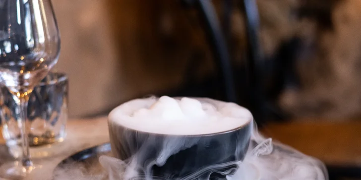 Zimní degustační smoukované menu o 5 chodech a s drinkem na závěr pro 2 osoby