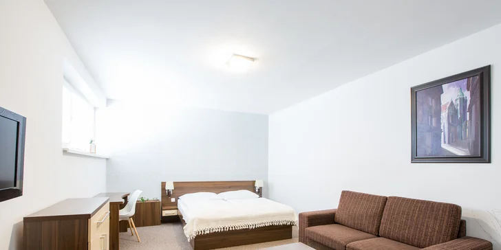 Poznejte Košice: pokoje v moderním stylu, restaurace s terasou, minigolf i dětské hřiště