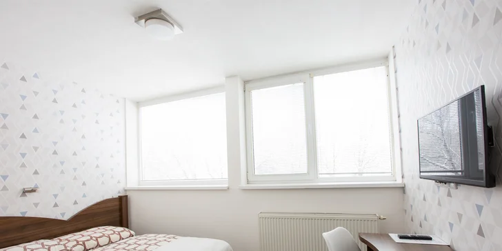 Poznejte Košice: pokoje v moderním stylu, restaurace s terasou, minigolf i dětské hřiště