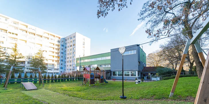 Poznejte Košice: pokoje v moderním stylu, restaurace s terasou, minigolf i dětské hřiště