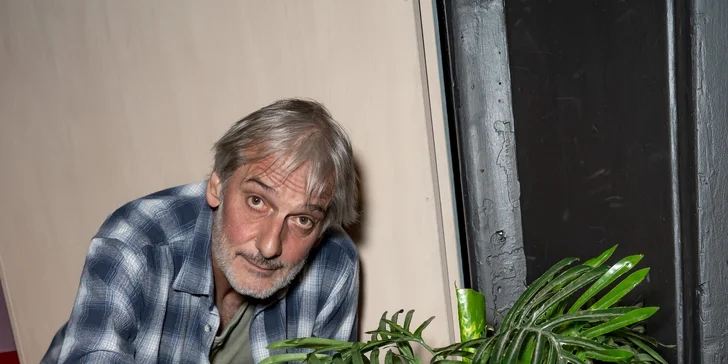 Vstupenka na představení Láska přes čáru ve Strašnickém idvadle