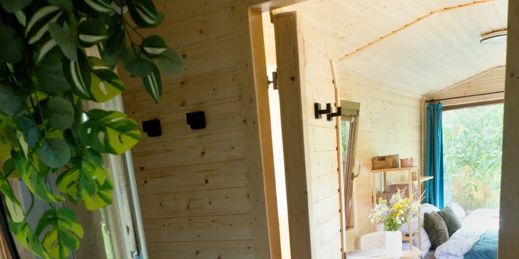 Relax na Vysočině: maringotka se snídaní a neomezeným privátním wellness