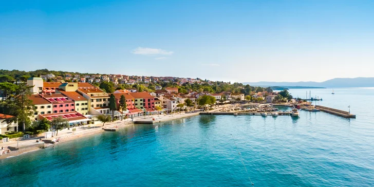 Dovolená na chorvatském Krku: 3* hotel u pláže, snídaně i polopenze plus, animace