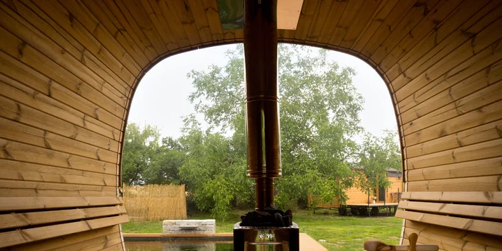 Relax na Vysočině: maringotka se snídaní a neomezeným privátním wellness