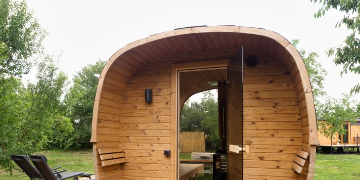 Relax na Vysočině: maringotka se snídaní a neomezeným privátním wellness