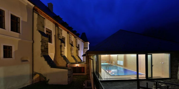 Královský pobyt na zámku s prohlídkou: jedinečný wellness, polopenze a 2 noblesní restaurace s luxusním barem