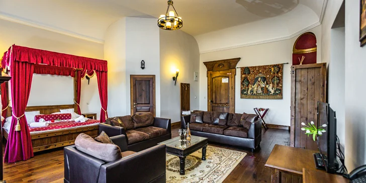 Královský pobyt na zámku s prohlídkou: jedinečný wellness, polopenze a 2 noblesní restaurace s luxusním barem