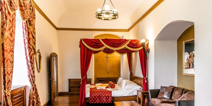 Královský pobyt na zámku s prohlídkou: jedinečný wellness, polopenze a 2 noblesní restaurace s luxusním barem