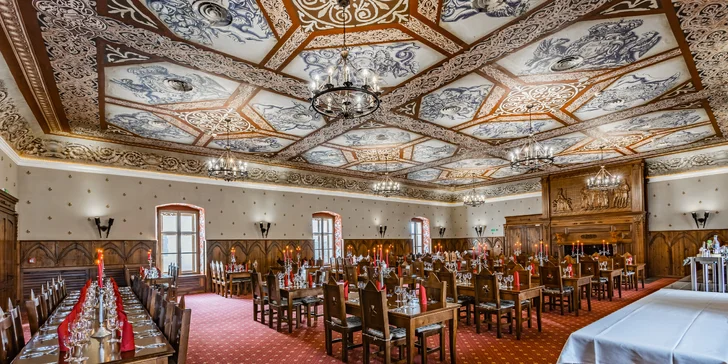 Královský pobyt na zámku s prohlídkou: jedinečný wellness, polopenze a 2 noblesní restaurace s luxusním barem