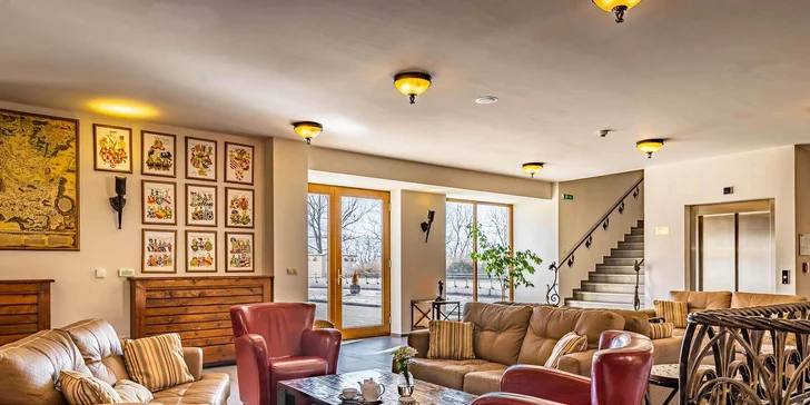 Královský pobyt na zámku s prohlídkou: jedinečný wellness, polopenze a 2 noblesní restaurace s luxusním barem