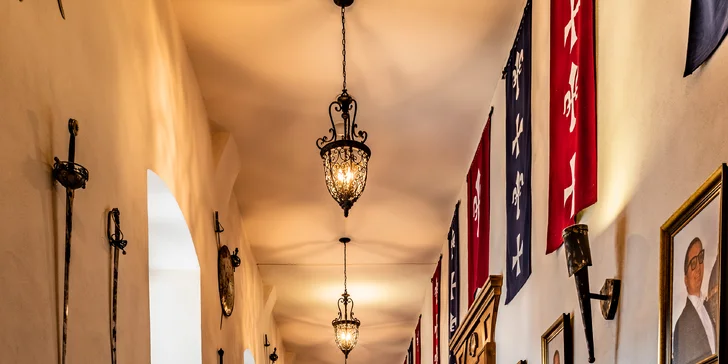 Královský pobyt na zámku s prohlídkou: jedinečný wellness, polopenze a 2 noblesní restaurace s luxusním barem