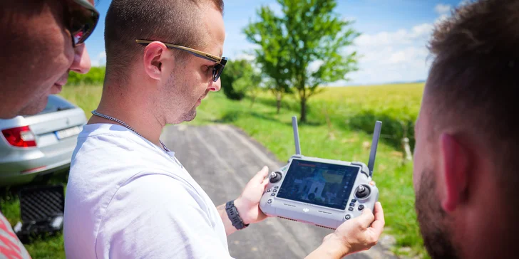 Kurz pro létání s dronem: příprava na oficiální pilotní průkaz