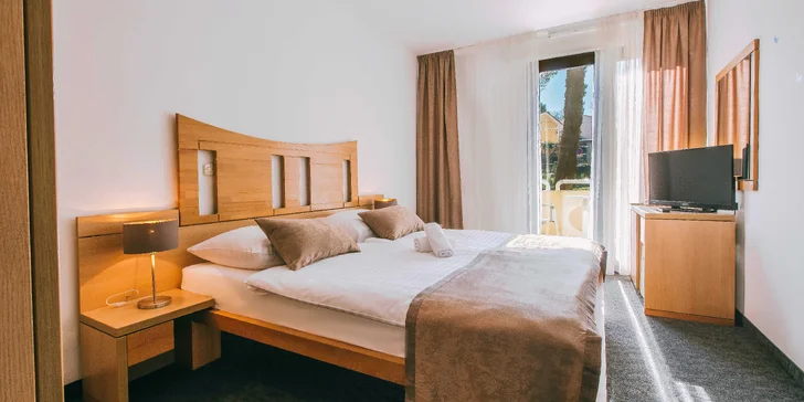 Dovolená na chorvatském Krku: 3* hotel u pláže, snídaně i polopenze plus, animace