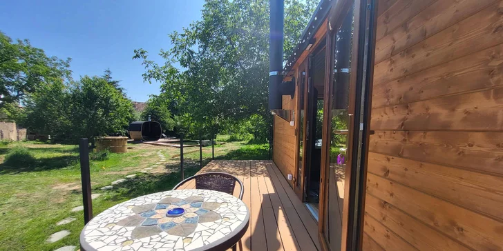 Relax na Vysočině: maringotka se snídaní a neomezeným privátním wellness