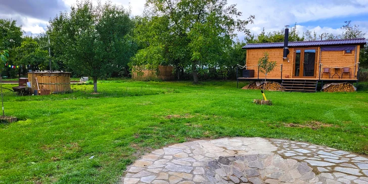 Relax na Vysočině: maringotka se snídaní a neomezeným privátním wellness