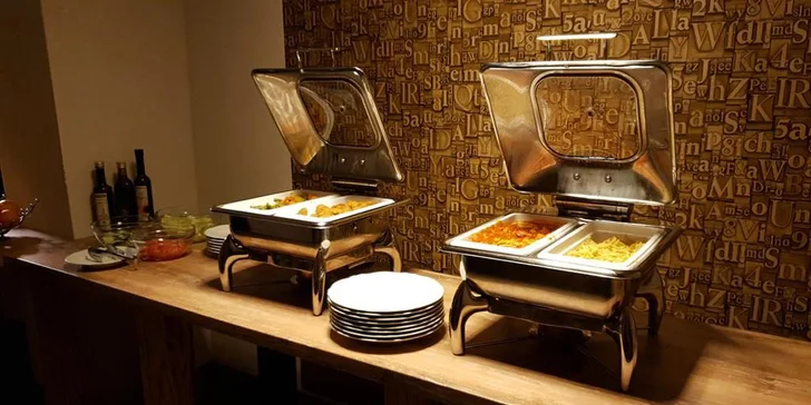 Ski Opening Mölltal v Korutanech: ubytování s polopenzí, skipas a program včetně krampusáků a testování lyží