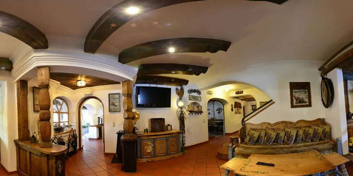 Ski Opening Mölltal v Korutanech: ubytování s polopenzí, skipas a program včetně krampusáků a testování lyží