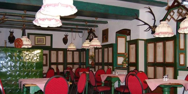 Ski Opening Mölltal v Korutanech: ubytování s polopenzí, skipas a program včetně krampusáků a testování lyží