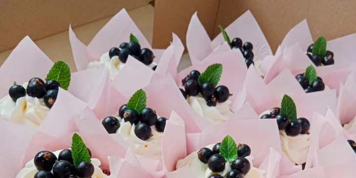 Dezert dle výběru a limonáda nebo káva v kavárně se solnou jeskyní