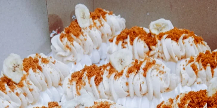 Dezert dle výběru a limonáda nebo káva v kavárně se solnou jeskyní