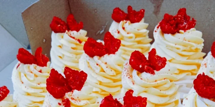 Dezert dle výběru a limonáda nebo káva v kavárně se solnou jeskyní