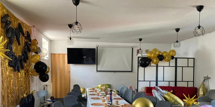 Dezert dle výběru a limonáda nebo káva v kavárně se solnou jeskyní