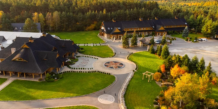 Boutique wellness resort u Opole: zátoka Bajka s písčitou pláží, strava i zábava pro děti