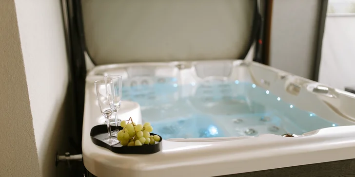 Apartmán v Jeseníkách: vlastní vířivka, masážní křeslo i možnost luxusní snídaně