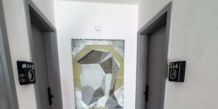 Pobyt v Klatovech v ikonické budově telekomunikace: možnost VIP prohlídky, blízko centra