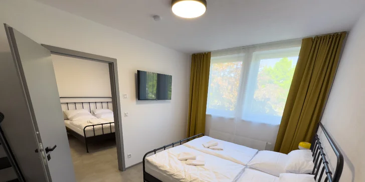 Pobyt v Klatovech v ikonické budově telekomunikace: možnost VIP prohlídky, blízko centra