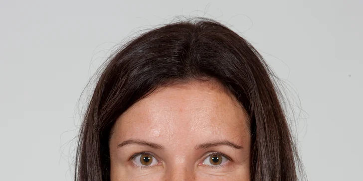 Kurz líčení pro 1 či 2 osoby s profesionální vizážistkou i vč. balíčku kosmetiky