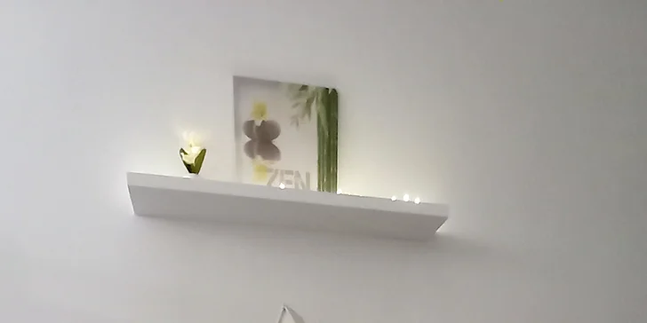 30-120min. masáž dle výběru: lymfatická, relaxační, Dornova metoda i Breussova masáž