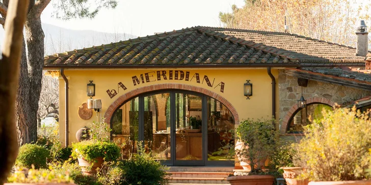 4* hotel u Florencie: snídaně či polopenze, v létě bazén, možnost projížďky na koni