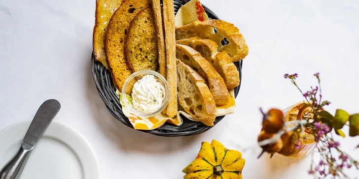 Luxusní pobyt ve 4* hotelu na Vinohradech: snídaně, fitness i možnost wellness či večeře