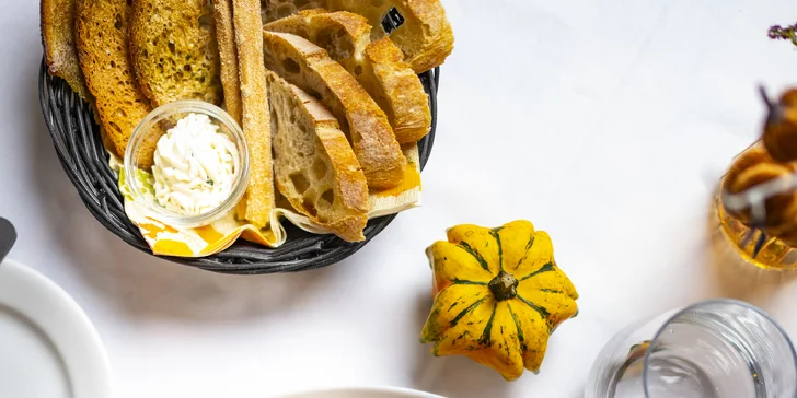 Luxusní pobyt ve 4* hotelu na Vinohradech: snídaně, fitness i možnost wellness či večeře