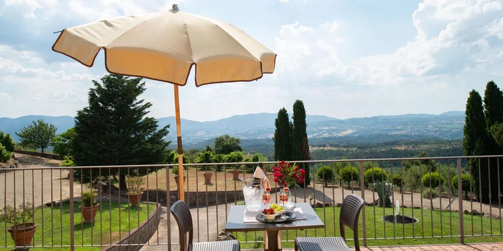 4* hotel u Florencie: snídaně či polopenze, v létě bazén, možnost projížďky na koni