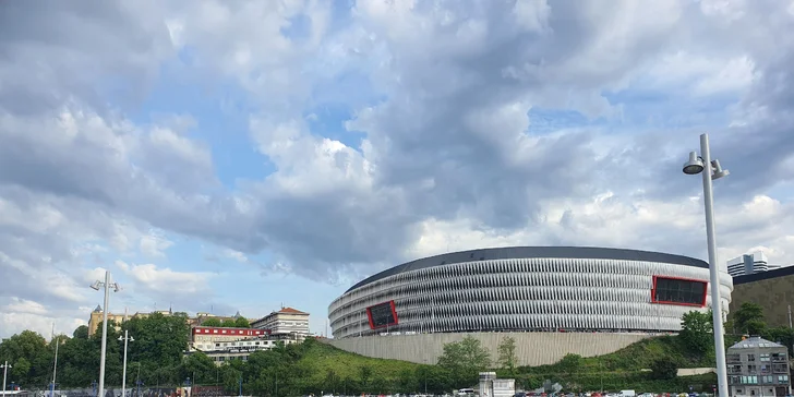 Poznejte španělské Bilbao: moderní 4* hotel v centru města, snídaně, výlety do muzea i na vyhlídku