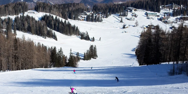 Ski opening v rakouském Hinterstoderu: ubytování bez jídla i s polopenzí, wellness, skipas a program v ceně