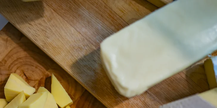 Legendární Grand Hotel International v Praze: pobyt se snídaní i michelinskou večeří, skvělá dostupnost do centra