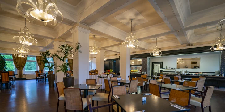 Legendární Grand Hotel International v Praze: pobyt se snídaní i michelinskou večeří, skvělá dostupnost do centra