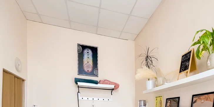 Masáž lávovými kameny: 60 min. nohou a zad nebo 120 min. celého těla