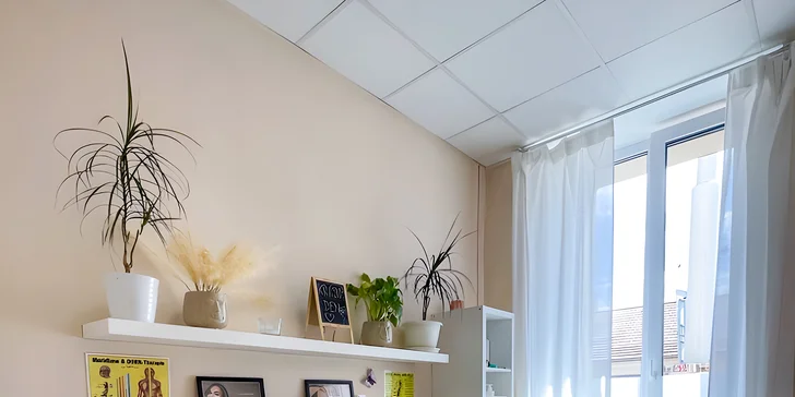 Masáž lávovými kameny: 60 min. nohou a zad nebo 120 min. celého těla